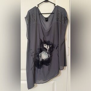 Torrid Sz 1 Maleficent DisneyEmbellished Blouse Grey
